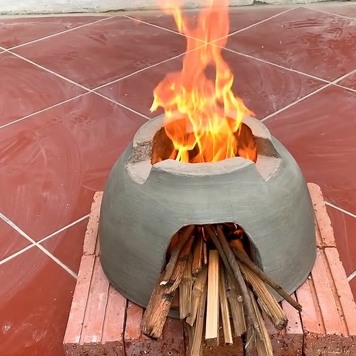 37K views · 393 reactions | Make Your Own Stove Out of Plastic Pots, Mold, and Cement. | Sammie Head | Facebook