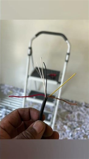 A fire 🔥 in the back of this truck kill the backup camera.😂 Can we do this? 🤔