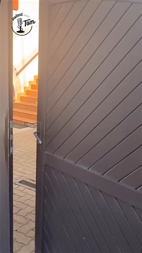 272 reactions · 29 shares | 헥헢헕헜헡 헥헜헦헦험헥 헿헮헺è헻헲 헱헲혀 헰헮헱헲헮혂혅 ! @robin_ris40 est allé offrir une paire de gants à tous les gardiens de son club formateur, le FC BENNWIHR ! ⚪️ Une action qu’il a mené avec son partenaire @uhlsport.fr 理  @riedproduction #robinrisser#foot#bennwihr#alsace#alsacefoot#uhlsport#goalkeeper#gardien | Un Instant avec Tom | Facebook