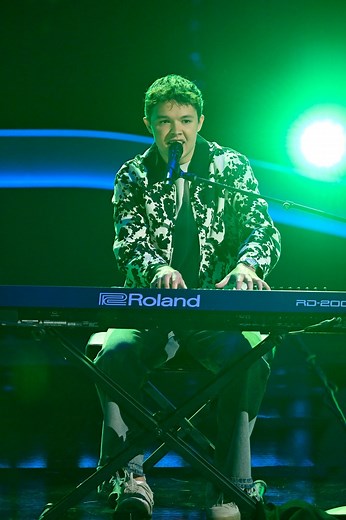 Max Cooper III turning ALL four chairs with his performance of Mike Posner's "Cooler Than Me." The Voice | NBC and Peacock | The Voice