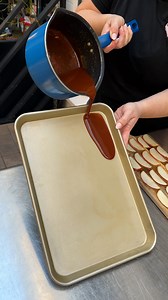 Upside Down Caramel Apple Cake 🍎🍰 | Chefclub Network