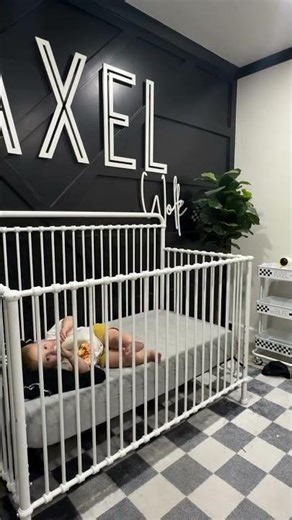 Why I Switched to a Wi-Fi-Free Baby Monitor | Ellie Baby Monitor Review #babygear #caraccessory