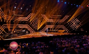 1M views · 37K reactions | Roland Magdane reste l'un des humoristes préférés. Toujours aussi amusant l'lorsqu'il raconte ses anecdotes de famille  | Le petit journal d'Alex Vizorek | Facebook