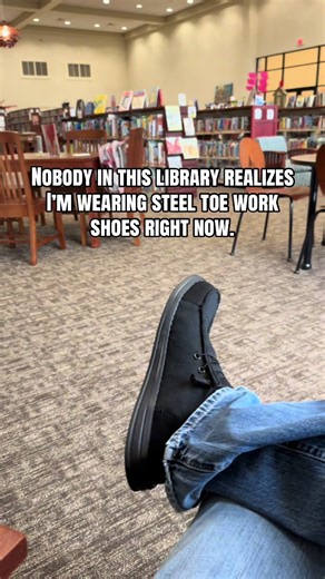 Lightweight steel toe safety shoes that look like regular sneakers but protect like real work shoes. Composite toe for anti-smash protection, durable breathable mesh upper, slip-resistant sole for traction, shock-absorbing comfort, and an easy slip-on lace design so you don’t have to keep tying them. Perfect for construction, warehouse work, or everyday wear. Link above 👟⚒️ #steeltoshoes #worksafetyshoes #workboots #tiktokshopfinds #constructiongear