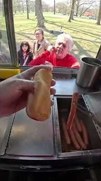 Busyyyyyy Dayyyyy 🌭🔥 Nonstop Hot Dog Stand Action | #Shorts