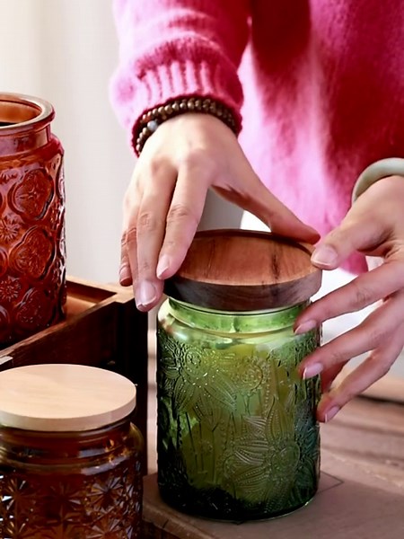 Set of 2 Vintage Glass Jars, Green Glass Storage Jars with Solid Wood Lids (23.7 oz) for Kitchen, Pantry, Candy, Flour, Oatmeal, Coffee Beans, Pet Food, Laundry Detergent, Cute Jar (Green, 2 Pack)