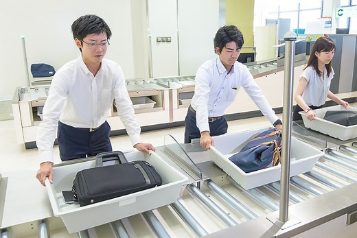 保安検査場の待ち時間を約30％短縮、伊丹空港がスマートレーンを公開