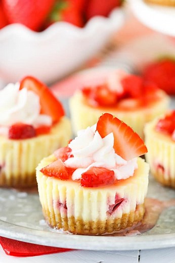 Mini Strawberry Cheesecakes Recipe - An Unmissable Summer Dessert