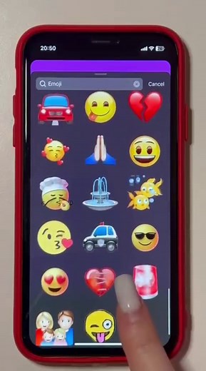 Understanding the Fingers Crossed Emoji