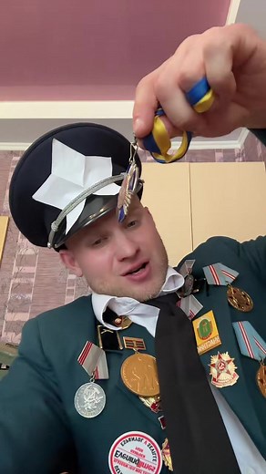 Military Uniform Recognition: Medals and Insignia Explained