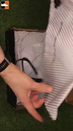 Harry Kane's new boots from Skechers Football What do you think of Kane's boot switch? #harrykane #skechers #skechersfootball | Football Boots