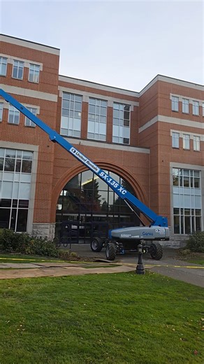 Reaching The Highest Gutters! #guttermachine #homeimprovement #guttermaintenance #diy #gutterinstall