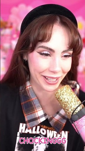 Pretending To Be A MANNEQUIN To TRICK PEOPLE In Dress To Impress