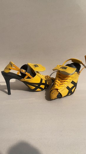 Quy trình làm giày Onitsuka Tiger trong 22 giây