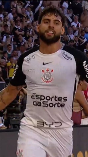 TV Globo on Instagram: "ESTUDOU, ESTUDOU E VEIO AÍ! ⚽😮‍💨 Yuri Alberto abre o placar para o Timão, Maracanã vira um caldeirão e agora o Vasco precisa reagir e encontrar o caminho do empate! 🔥 Eu quero saber galera, quem leva esse título? 🏆 VAS 0 X 1 COR #CopaDoBrasil #VASXCOR #Corinthians #Vasco #FutebolNaGlobo"