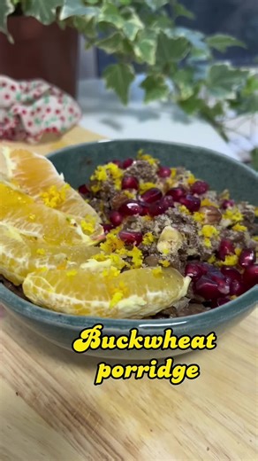 Buckwheat is a delicious vegan gluten-free superfood (despite the “wheat” in its name). It’s very easy to cook and it requires only 20 minutes from start to finish. It’s one of the healthiest breakfast choices out there and a good alternative to the usual oatmeal/porridge made with oats! This version with chocolate and orange it’s also vegan 🌱 Redipe on IG: youcancookvegan #buckwheat #porridge #porridgerecipes #porridgerecipe #porridgebowl #oatmeal #oatmealrecipe #oatmealrecipes #veganbreakfast