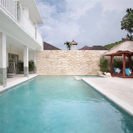 Amazing Brand New Villa In Sanur 4 bedrooms fully furnished and equipped with everything necessary for life. 70 millions monthly. 600 millions yearly 700 meters from Semawang Beach 5 minute walking to Mertasari beach Sanur 📌Jl. blanjong Sanur Availble starting 6 august 2024 More info only for serious booking! PM: appointment by schedule Code: #WS52500_4BR #sanur #bali #villamurah #villarent #monthlyrentals #monthlyrent #yearlyrent #foreigner #privatevilladibali