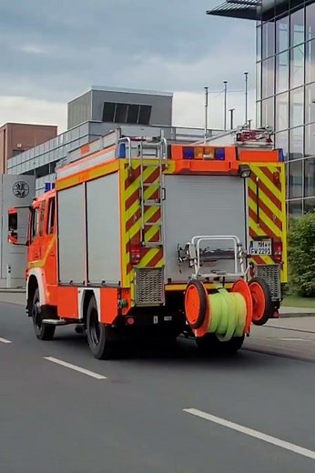 HLF Der Freiwilligen Feuerwehr Mülheim a.D Ruhr