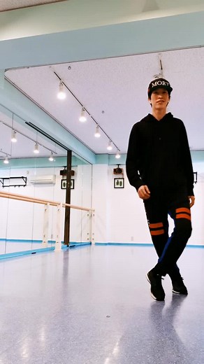 4 dance steps you can do at home🏠️ #shuffle #shuffledance #おうちで過ごし隊 #自宅トレーニング