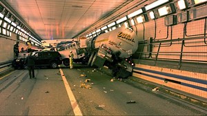 What drivers should do when they're stuck in tunnel traffic