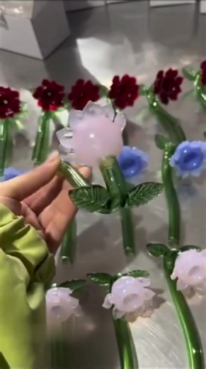 Creative Rose Flower Artworks with Fire Glass Techniques