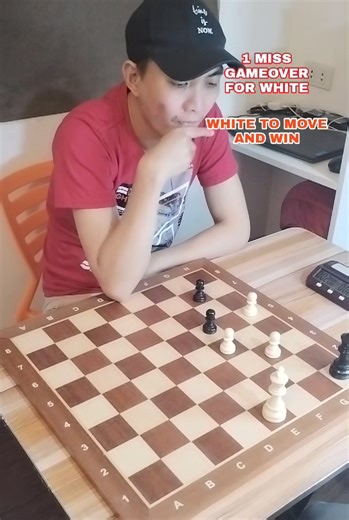 3 Pawns vs 2 Pawns but white must be accurate | Chesscology