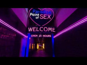 WALKING AT RED LIGHT DISTRICT IN HAMBURG, GERMANY DECEMBER 2021 [4K HDR]