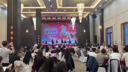 Bắt Lấy Con Bướm Vàng Cho Các Cô Gái M02