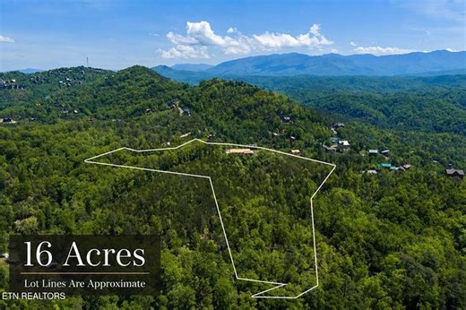 1979 Sandstone Way, Pigeon Forge, TN 37876 | Estately 🧡 | MLS# 1338977
