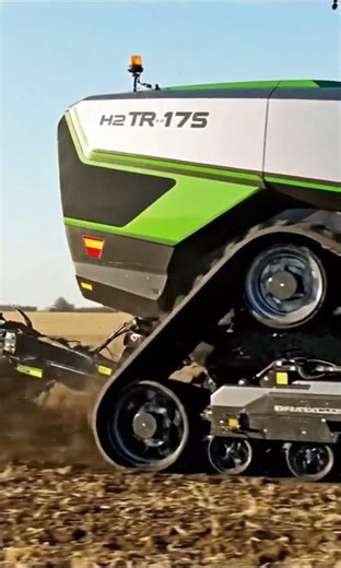 This Giant Tractor Will Blow Your Mind 🚜🔥 #agriculture #harveter #farming