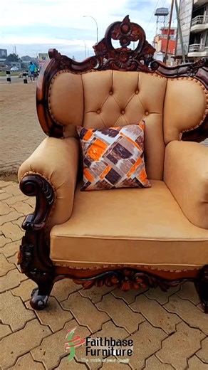 Antique 7-Seater Sofa for Sale – Timeless Elegance