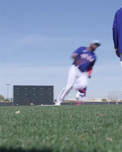 Rounding third and heading for home, it’s a brown-eyed, handsome man. And another! And another! And another! | MLB