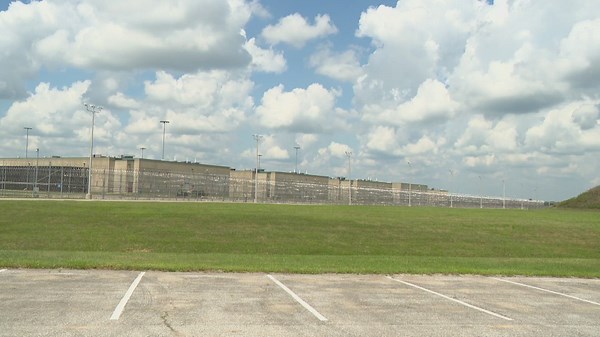 INDYCAR, Pato O'Ward respond to ICE-related 'Speedway Slammer' nickname for Miami Correctional Facility
