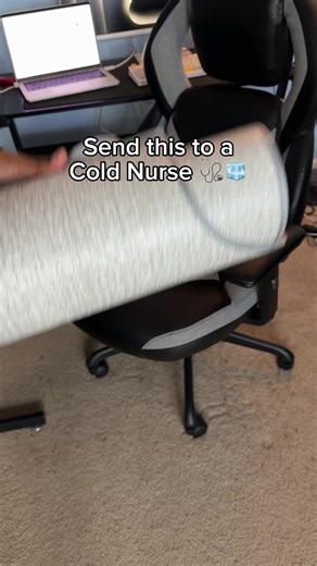 Send this to a Cold Nurse 🩺🧊 #cold #nurse #office #winter #cozy