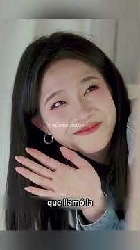 La chica se escondió debajo de la mesa, y reencontró a su antiguo instructor