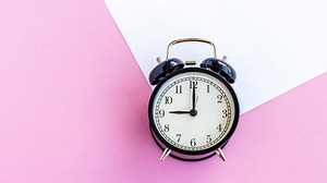 We Should ‘Split the Difference' When it Comes to Time Changes, Professor Says