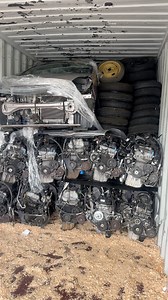 Container loading | Japan Auto Network