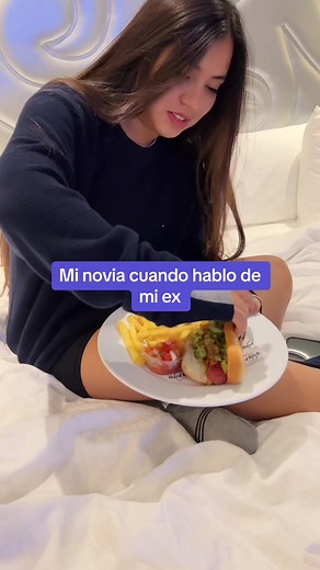 Mi novia cuando hablo de mi ex #trend #viral