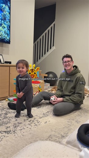 Girls, don’t be afraid to make the first move 😌💁🏽‍♀️