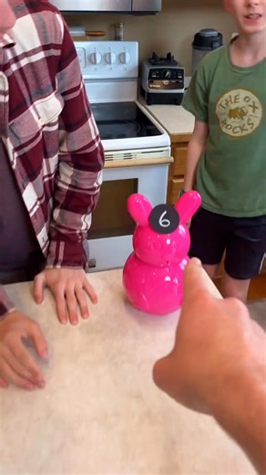 Greatest Easter Bunny Game!!🐰🐣 #games #partygames #tablegames #easterbunny #easter #familygames | The Challenge Zone