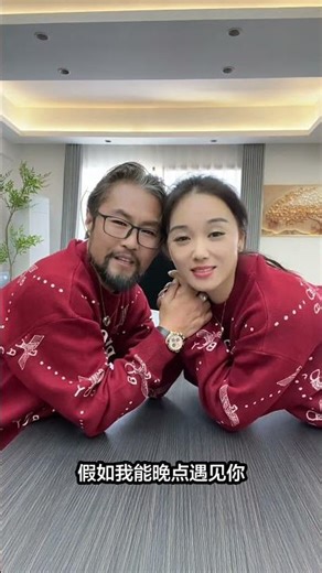 Vocal Performance & Theatrical Act: Stunning Singing with Dynamic On-Stage Performances 🎤✨