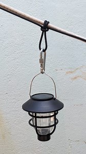 Easy to make loops on rope. #fishinghitch #truckerhitches #wierknot #stringlinehitch #ropeladderknot #coilropeknot #endropeconnection #woodbundlehitch #slippedhitch #lashingknot | Millie