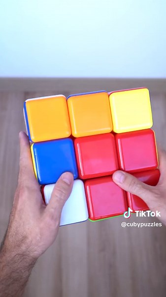 Cubo de Rubik Gigante: Desafío de dimensiones increíbles