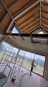 The best and fastest way to finish plastering jobs? Get yourself a Graco TexSpray T-Max. It allows you to spray nearly everything, including base coats and topcoats. 🎥: Maaster_touch | Graco Contractor Equipment - EMEA
