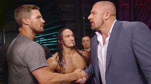 "Arrow" star Stephen Amell gets a match at SummerSlam: Raw, Aug. 10, 2015