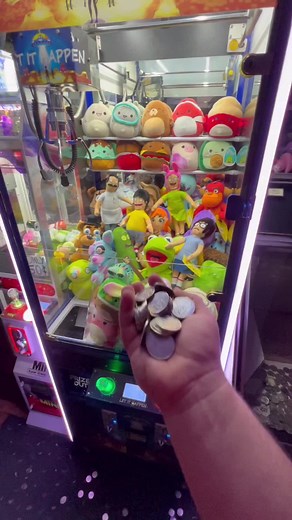 Satisfying Claw Machine Win 😧 Ep.146 #fyp #viral #clawmachine #arcade #satisfying