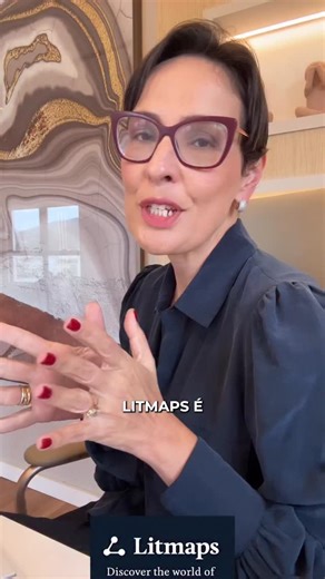 Prof. Fernanda | Escrita Acadêmica on Instagram: "O Litmaps não é só um gráfico bonito. Quando você aprende a ler o mapa, ele vira uma das ferramentas mais poderosas para mapeamento de literatura. Tudo começa pelos eixos. No eixo horizontal, você vê o tempo. É ali que aparecem os artigos mais antigos, os mais recentes e como o tema se desenvolve ao longo dos anos. Isso ajuda a entender a trajetória do campo, e não apenas o que está sendo publicado agora. No eixo vertical, você vê relevância e co