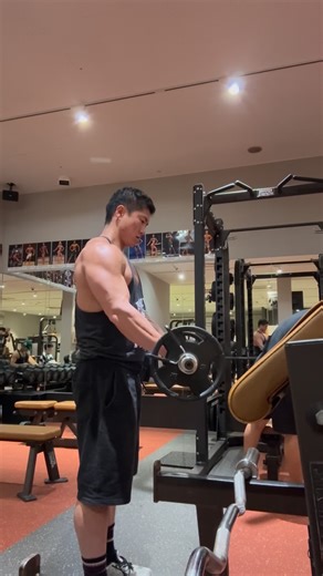 @yamchan_fitness on Instagram: "腕トレ arm workout! armday 課題のupper #upper #upperbody #chest #chestday #腕トレ #上腕二頭筋 #armworkout #armday #armcurls #マッスルマインドコネクション #musclemindconnection #muscle #マッスル #マッチョ #細マッチョ #ゴリマッチョ #bodybuilding #workout #fitness #classicphysique #ボディビル #クラシックフィジーク #筋トレ #bodymake #筋肉 #筋トレ男子 #筋肉男子 #ポパイ #task"