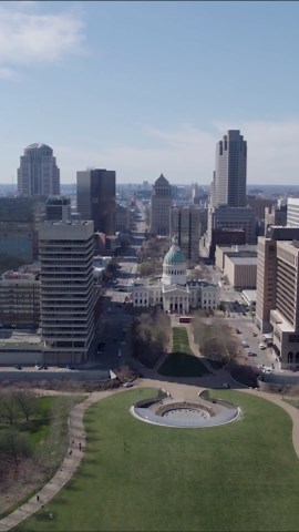 St. Louis Gateway Arch: Drone tours the tallest monument in the United States