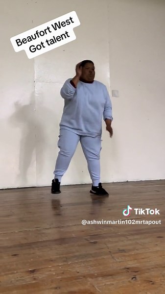 Someone tag her please#tapout